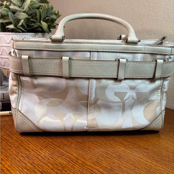EUC Coach Cream and Tan Satchel with Silver Hardware - Picture 5 of 15